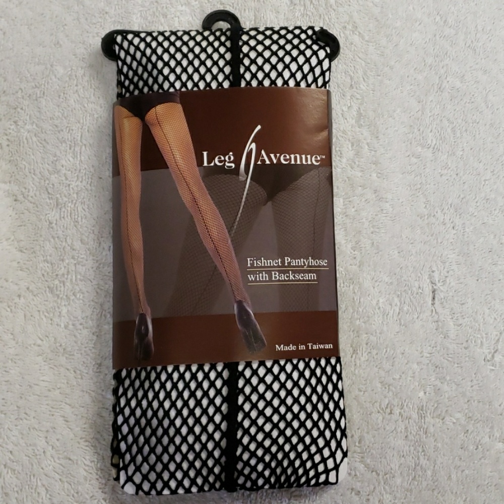 Fishnet Pantyhose with Backseam